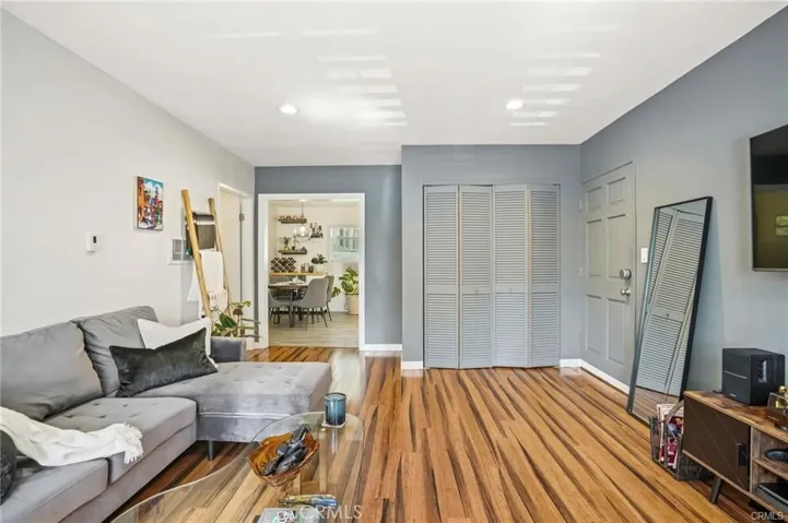 5841 Bowcroft Street 4, Los Angeles, California 90016
