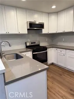 99 Oxford, Irvine, California 92612