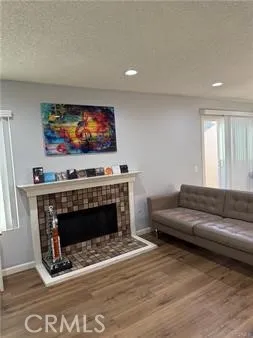 99 Oxford, Irvine, California 92612