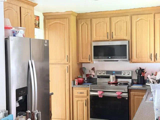 133 Meadowlark Way, Hercules, California 94547