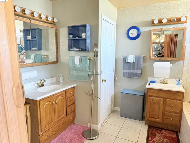 133 Meadowlark Way, Hercules, California 94547