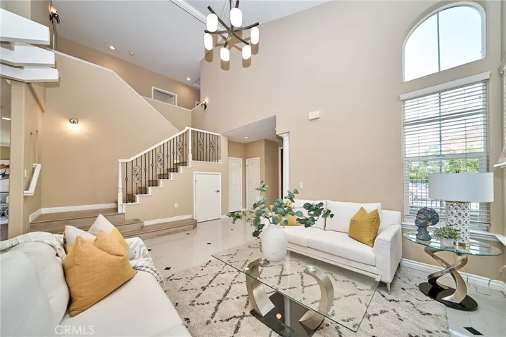 2577 Mountain Avenue, Duarte, California 91010