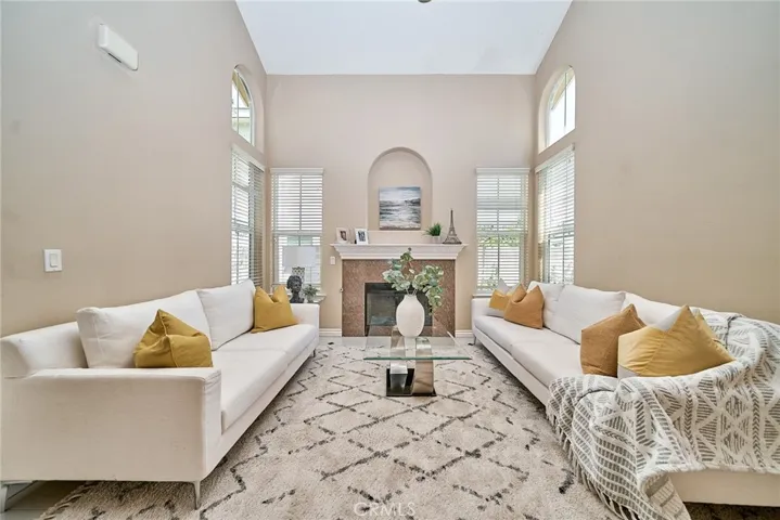 2577 Mountain Avenue, Duarte, California 91010