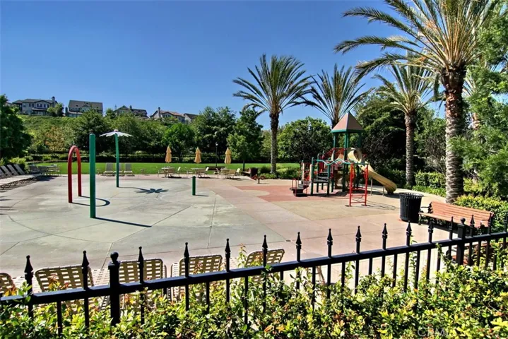 47 Strawflower, Ladera Ranch, California 92694