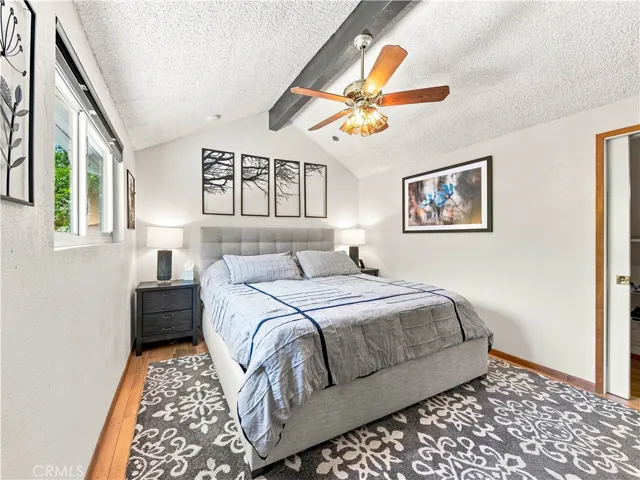 21452 Carol Sue, Saugus, California 91350