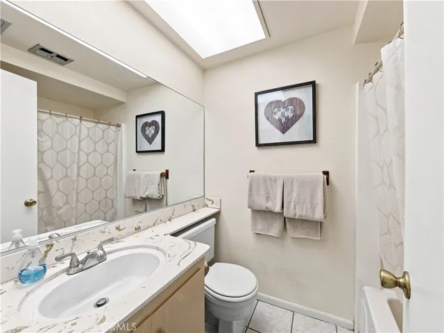 21452 Carol Sue, Saugus, California 91350
