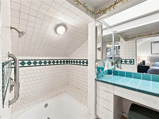 21452 Carol Sue, Saugus, California 91350