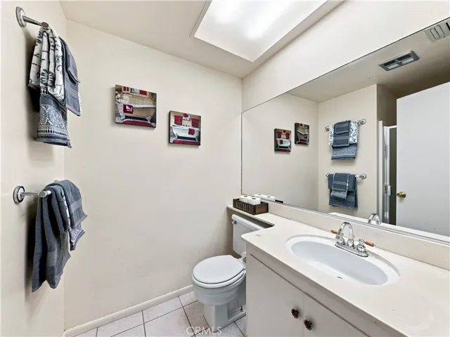 21452 Carol Sue, Saugus, California 91350