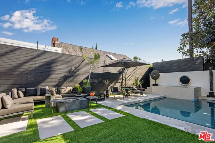 8752 Rangely Avenue, West Hollywood, California 90048