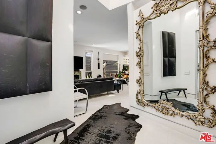 8752 Rangely Avenue, West Hollywood, California 90048