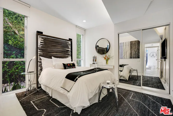 8752 Rangely Avenue, West Hollywood, California 90048