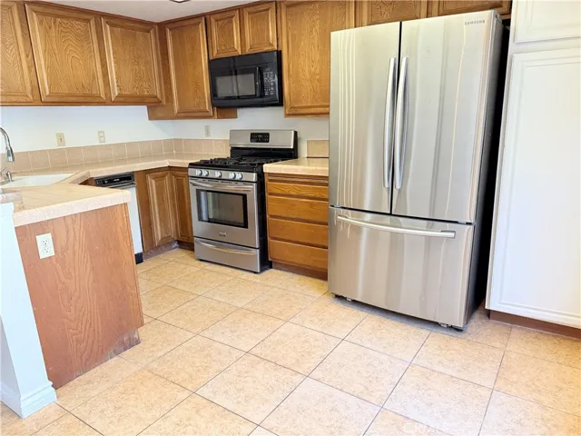 105 E Rosewood Court 5, Ontario, California 91764