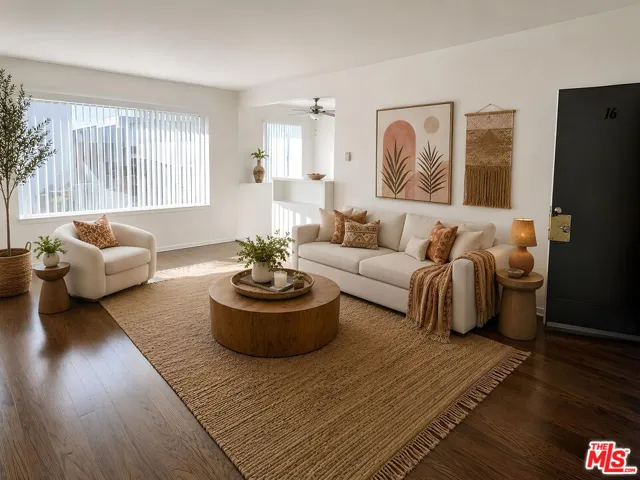228 S Mariposa Avenue 16, Los Angeles, California 90004