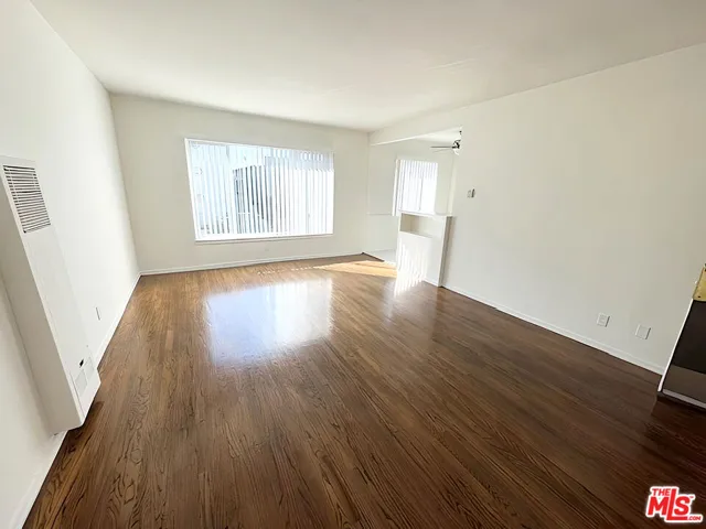228 S Mariposa Avenue 16, Los Angeles, California 90004