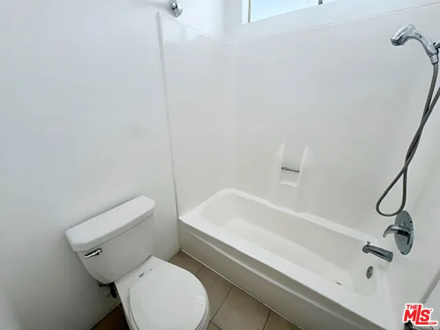245 S Rampart Boulevard 302, Los Angeles, California 90057
