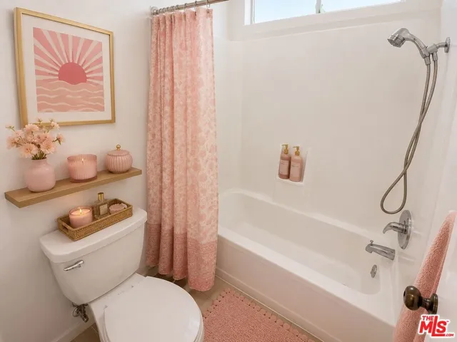 245 S Rampart Boulevard 302, Los Angeles, California 90057