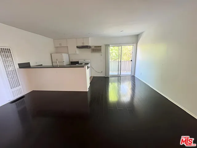 245 S Rampart Boulevard 302, Los Angeles, California 90057