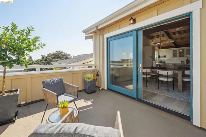 4432 Howe St, Oakland, California 94611