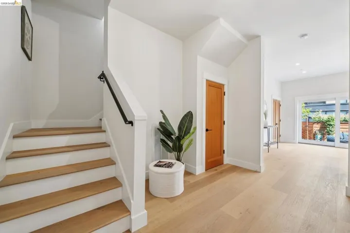 4432 Howe St, Oakland, California 94611
