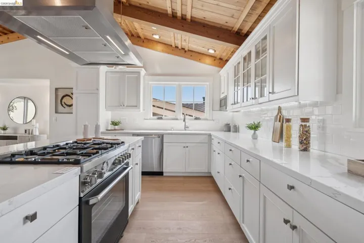 4432 Howe St, Oakland, California 94611