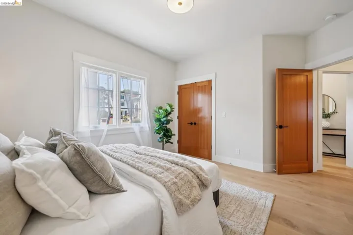 4432 Howe St, Oakland, California 94611