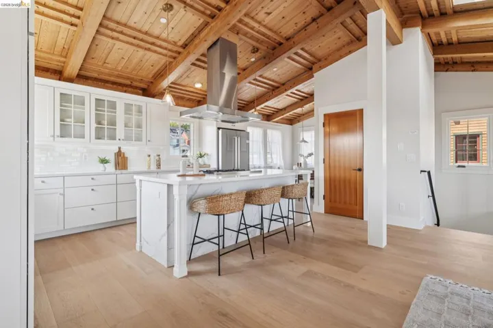 4432 Howe St, Oakland, California 94611