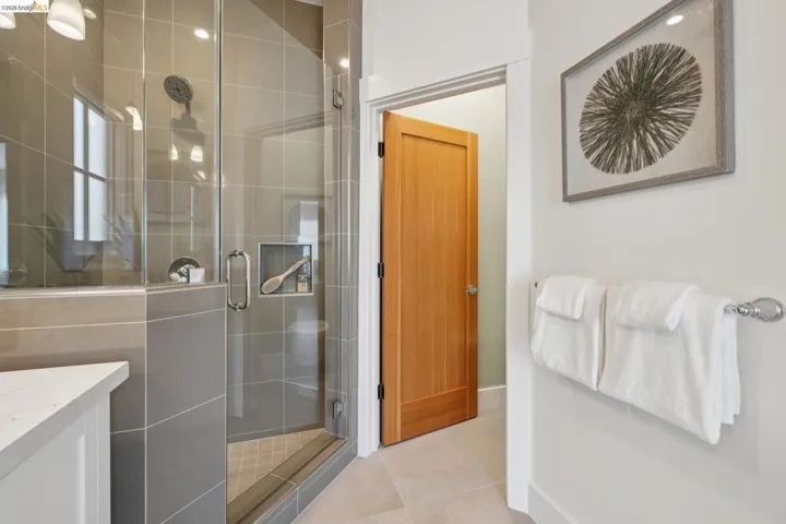 4432 Howe St, Oakland, California 94611