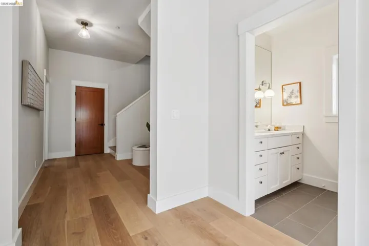 4432 Howe St, Oakland, California 94611