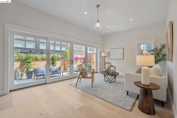 4432 Howe St, Oakland, California 94611