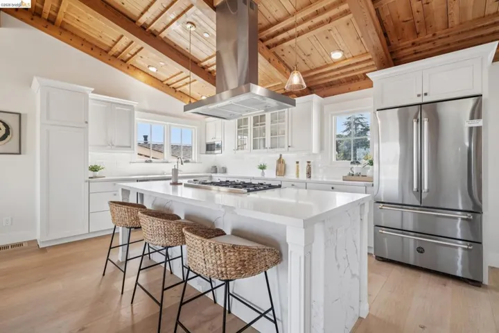 4432 Howe St, Oakland, California 94611
