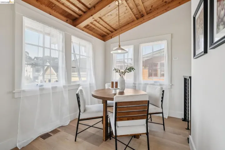 4432 Howe St, Oakland, California 94611