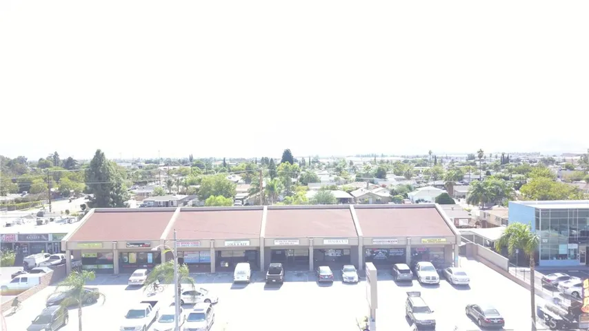 519 W Foothill, Rialto, California 92376