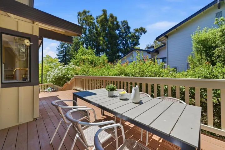 1360 Trinity Drive, Menlo Park, California 94025