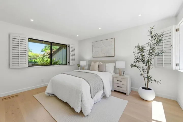 1360 Trinity Drive, Menlo Park, California 94025