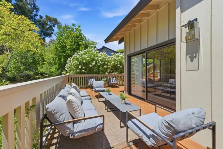1360 Trinity Drive, Menlo Park, California 94025