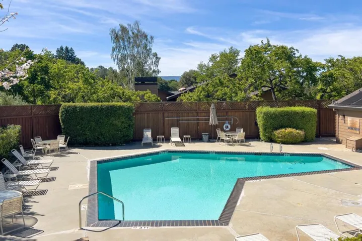 1360 Trinity Drive, Menlo Park, California 94025