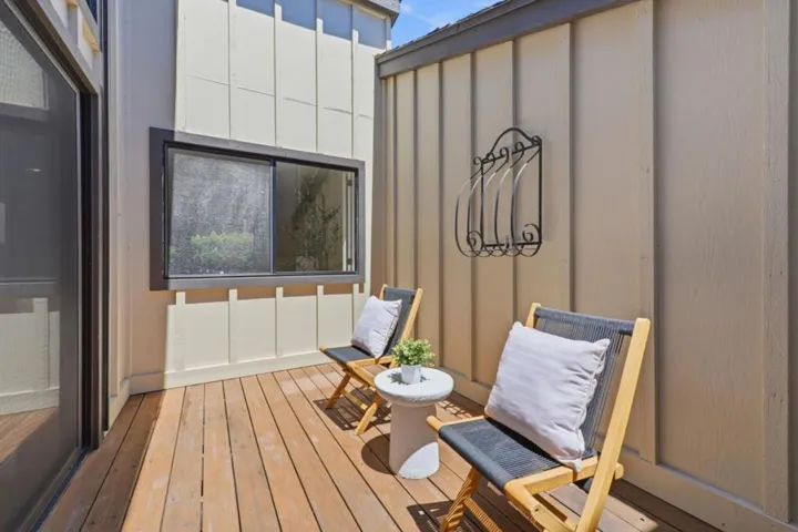 1360 Trinity Drive, Menlo Park, California 94025