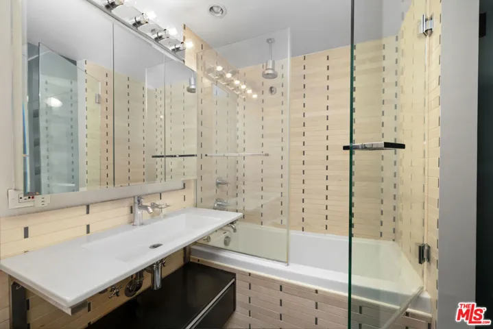 999 N Doheny Drive 611, West Hollywood, California 90069