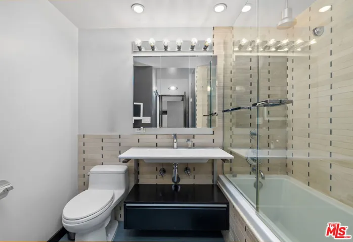 999 N Doheny Drive 611, West Hollywood, California 90069