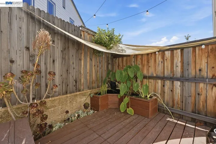 951 Farmhouse Way, Folsom, California 95630