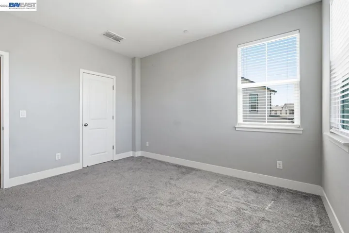 951 Farmhouse Way, Folsom, California 95630