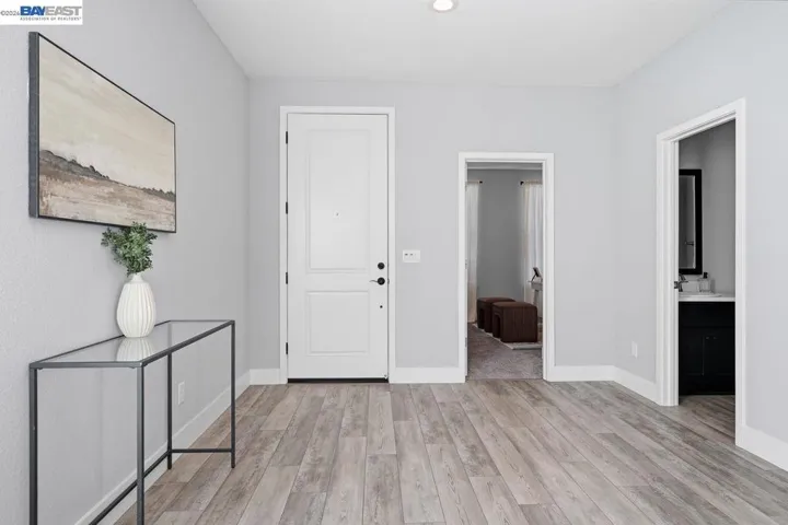 951 Farmhouse Way, Folsom, California 95630