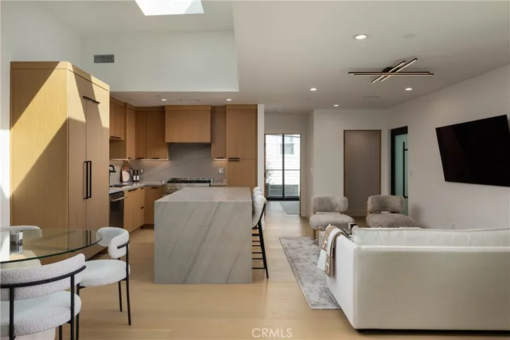 716 1/2 Orchid Avenue, Corona Del Mar, California 92625