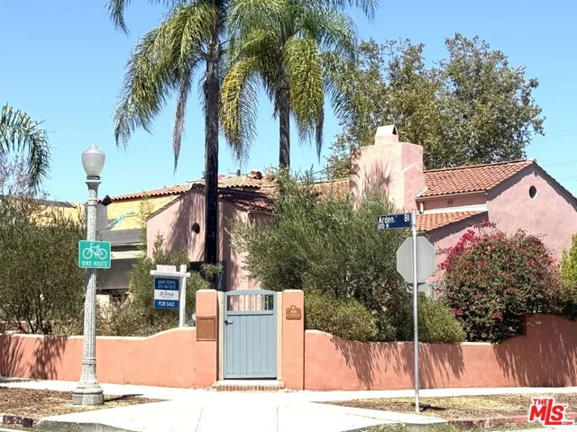100 N Arden Boulevard, Los Angeles, California 90004