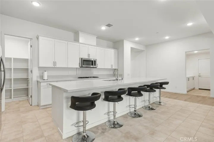 2532 E Harper, Ontario, California 91762