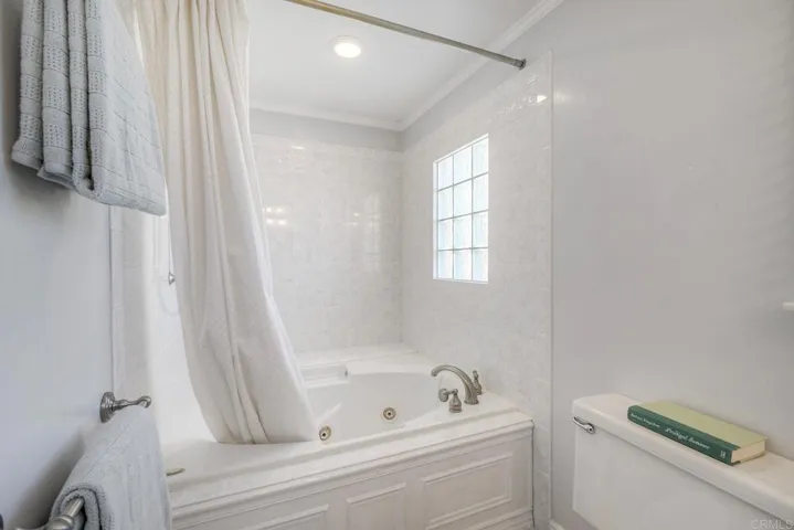 5954 Cozzens Street, San Diego, California 92122