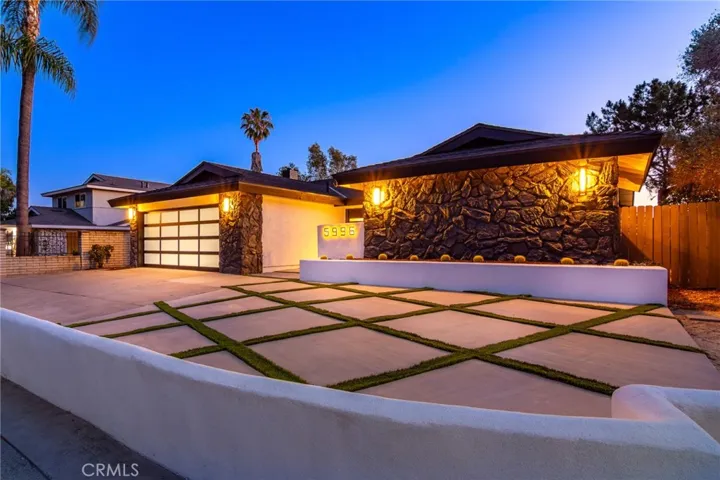 5996 College Ave, San Diego, California 92120
