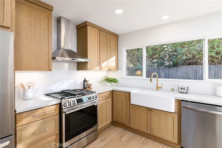 5996 College Ave, San Diego, California 92120