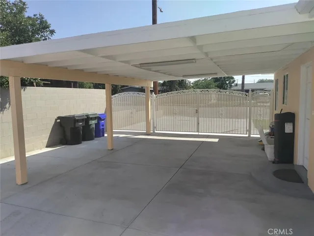 9404 Benson, Montclair, California 91763
