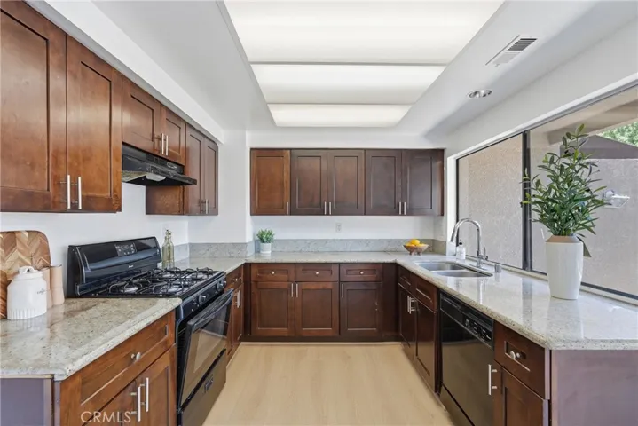 22 Mesquite Place, Pomona, California 91766